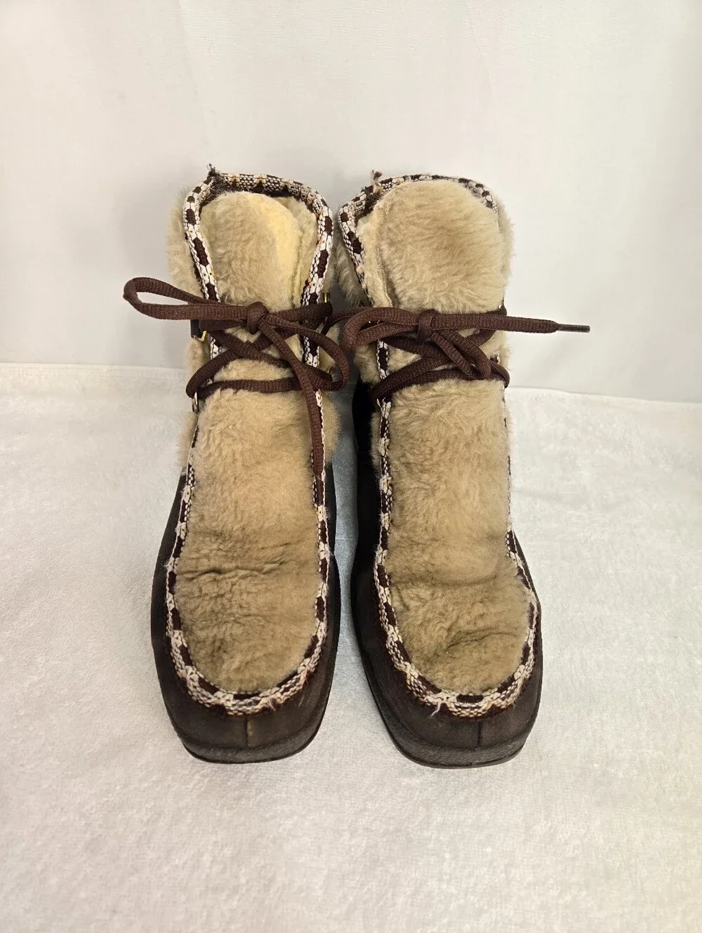 Vintage 70s Snowland Boots Women’s 9 Brown Faux Fur Lace Up Après Ski